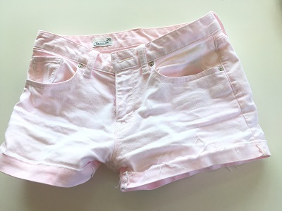 色移りショートパンツ①